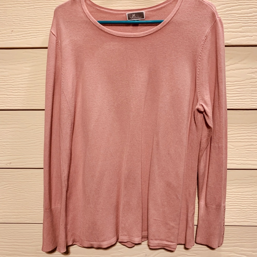 JM Collection pink sweater with silver buttons